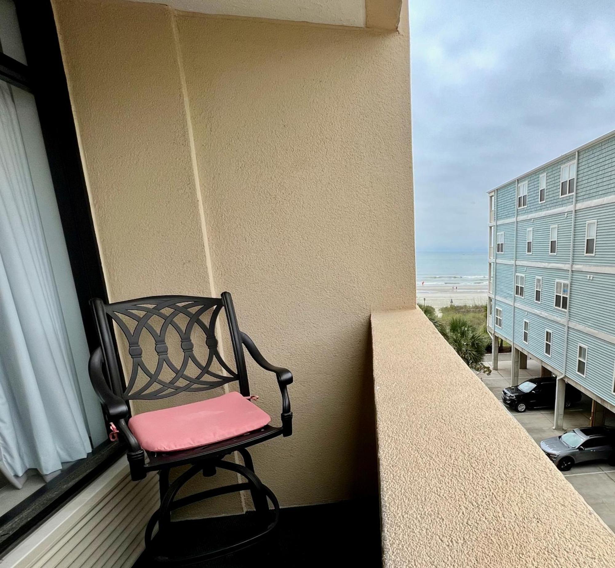 Oceanview Condo With Pool, Hot Tub, Balcony, Right On The Beach 默特尔比奇 外观 照片